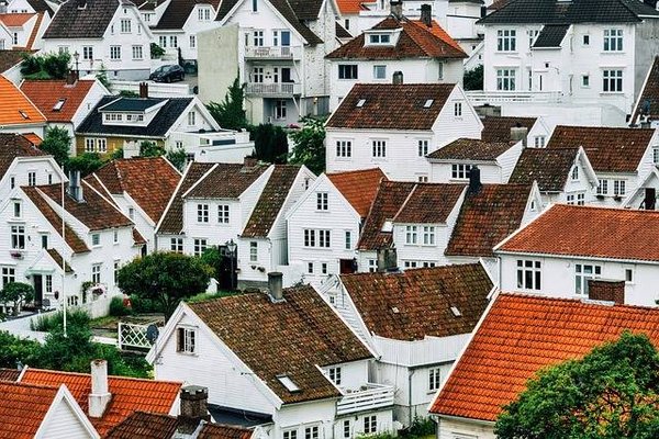 Les Avantages d'Investir dans l'Immobilier Neuf à Écully : Pourquoi Choisir cette Ville Porteuse ?